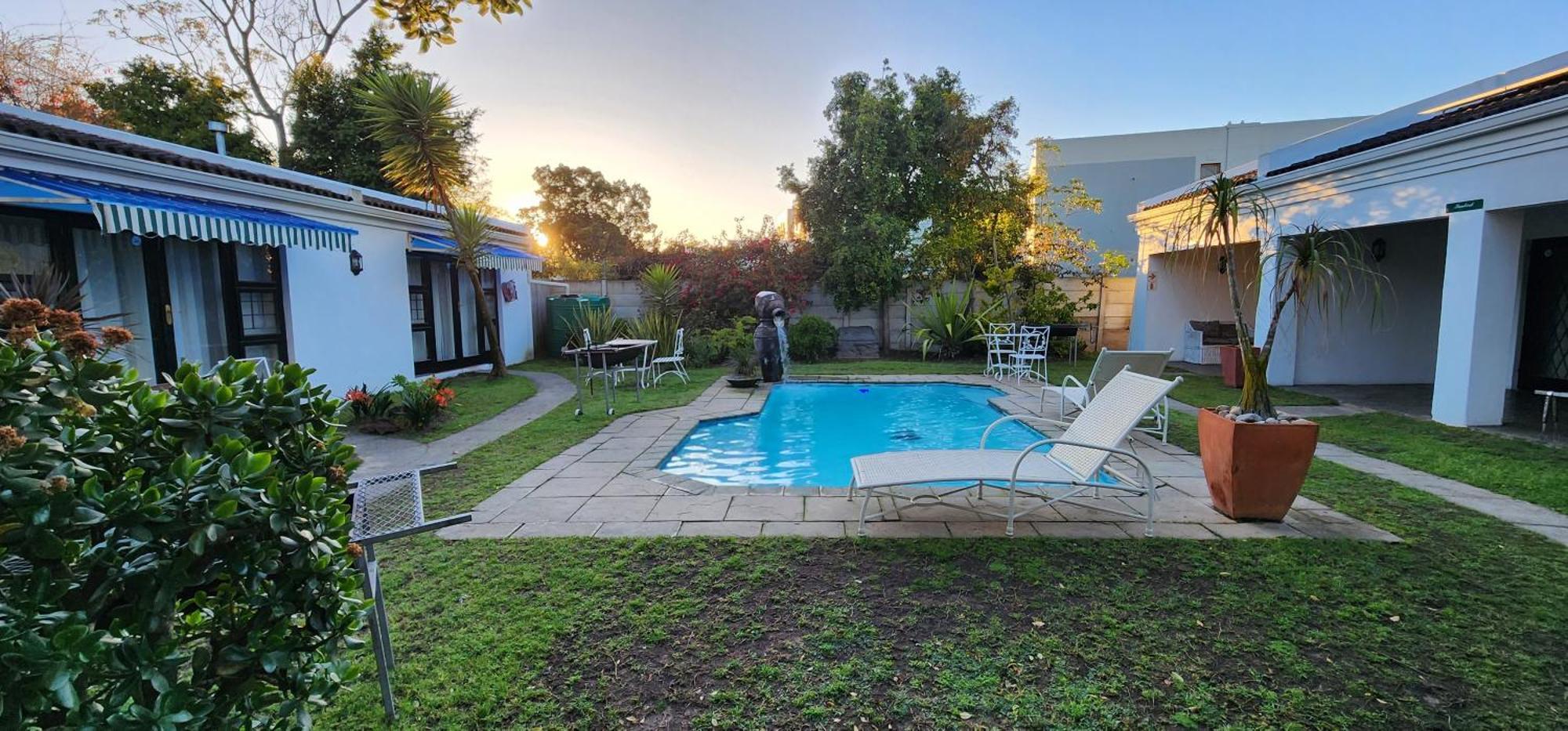 Hotel B My Guest Knysna Esterno foto