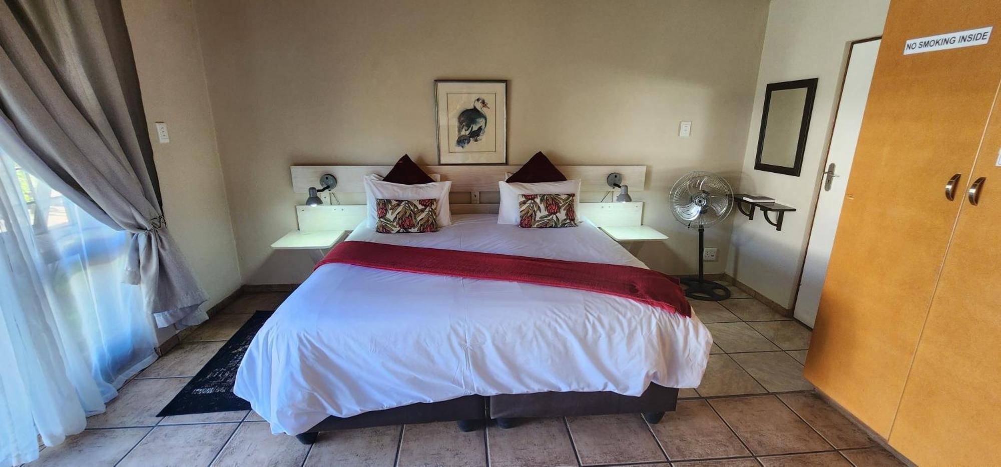 Hotel B My Guest Knysna Esterno foto