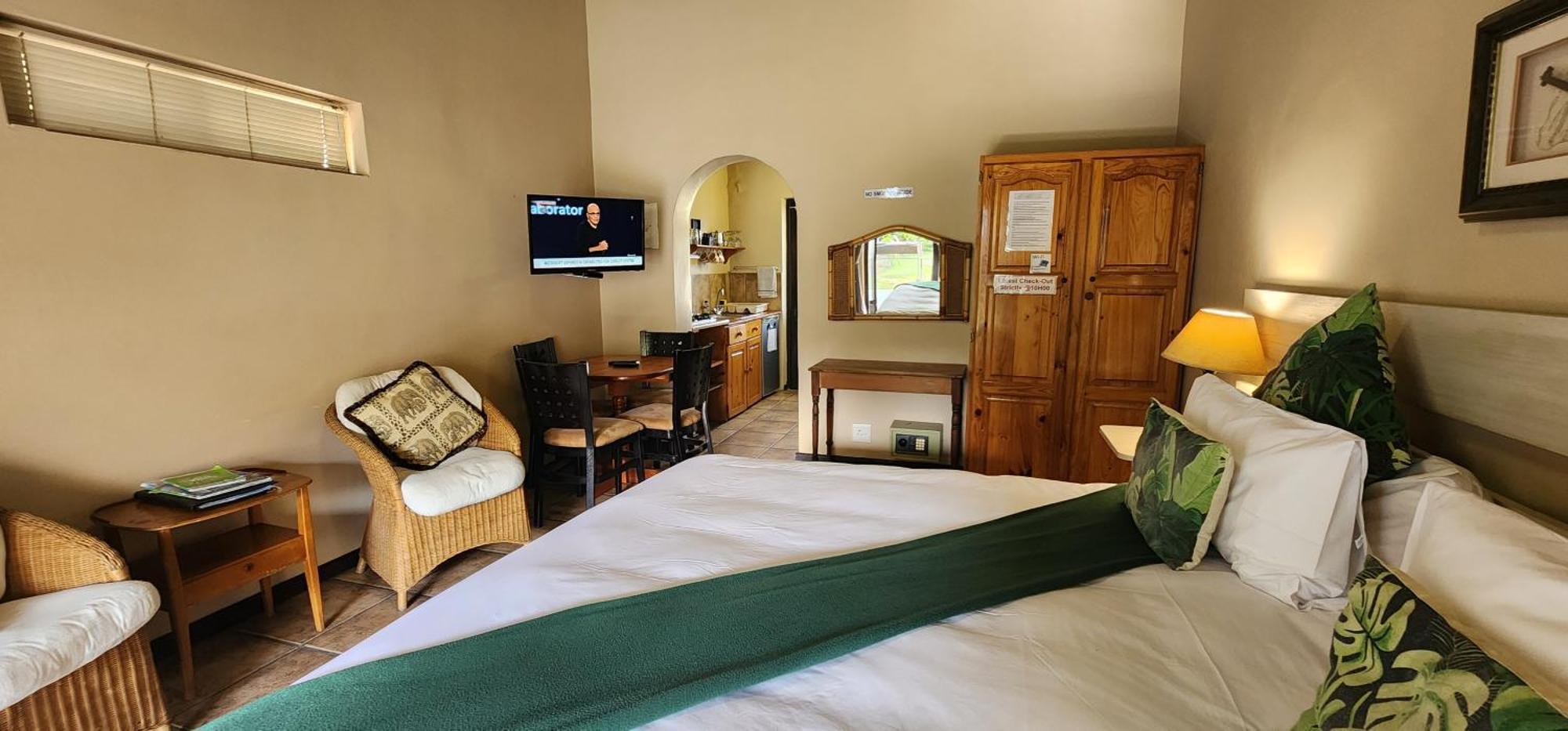 Hotel B My Guest Knysna Esterno foto