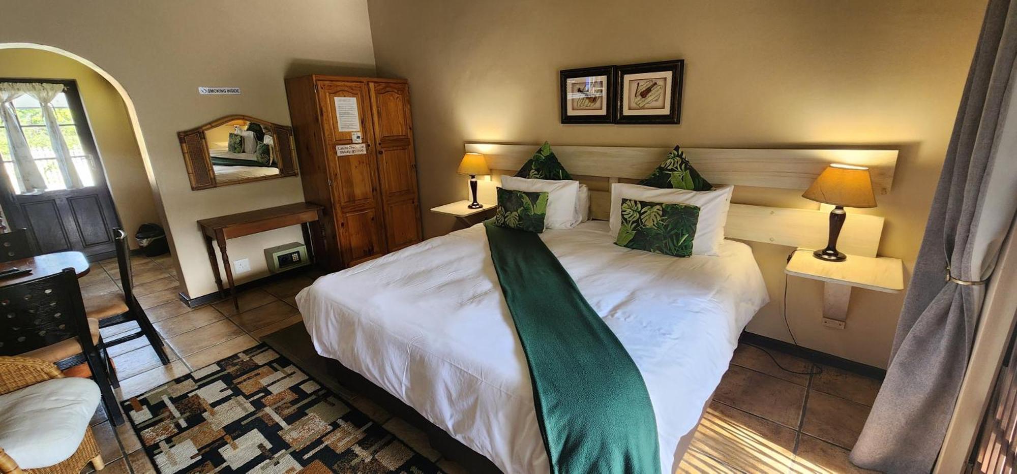 Hotel B My Guest Knysna Esterno foto