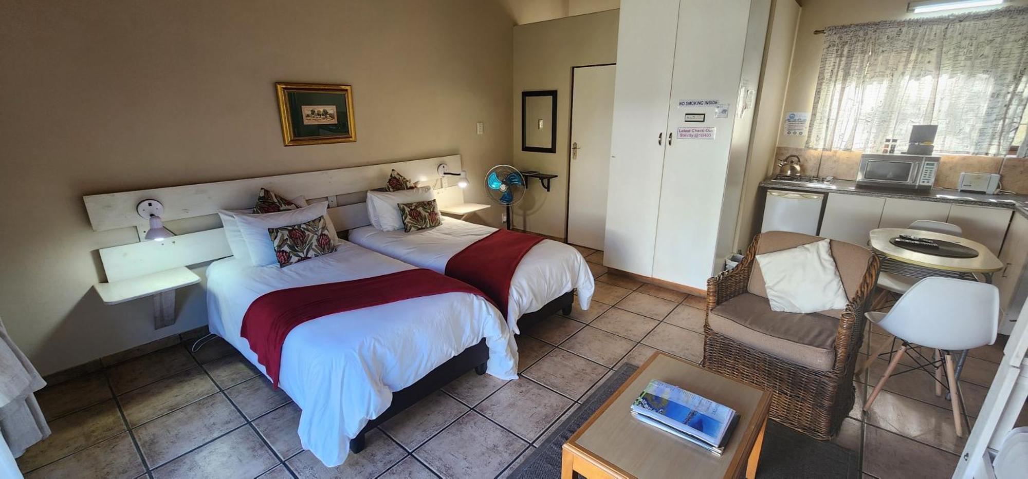 Hotel B My Guest Knysna Esterno foto